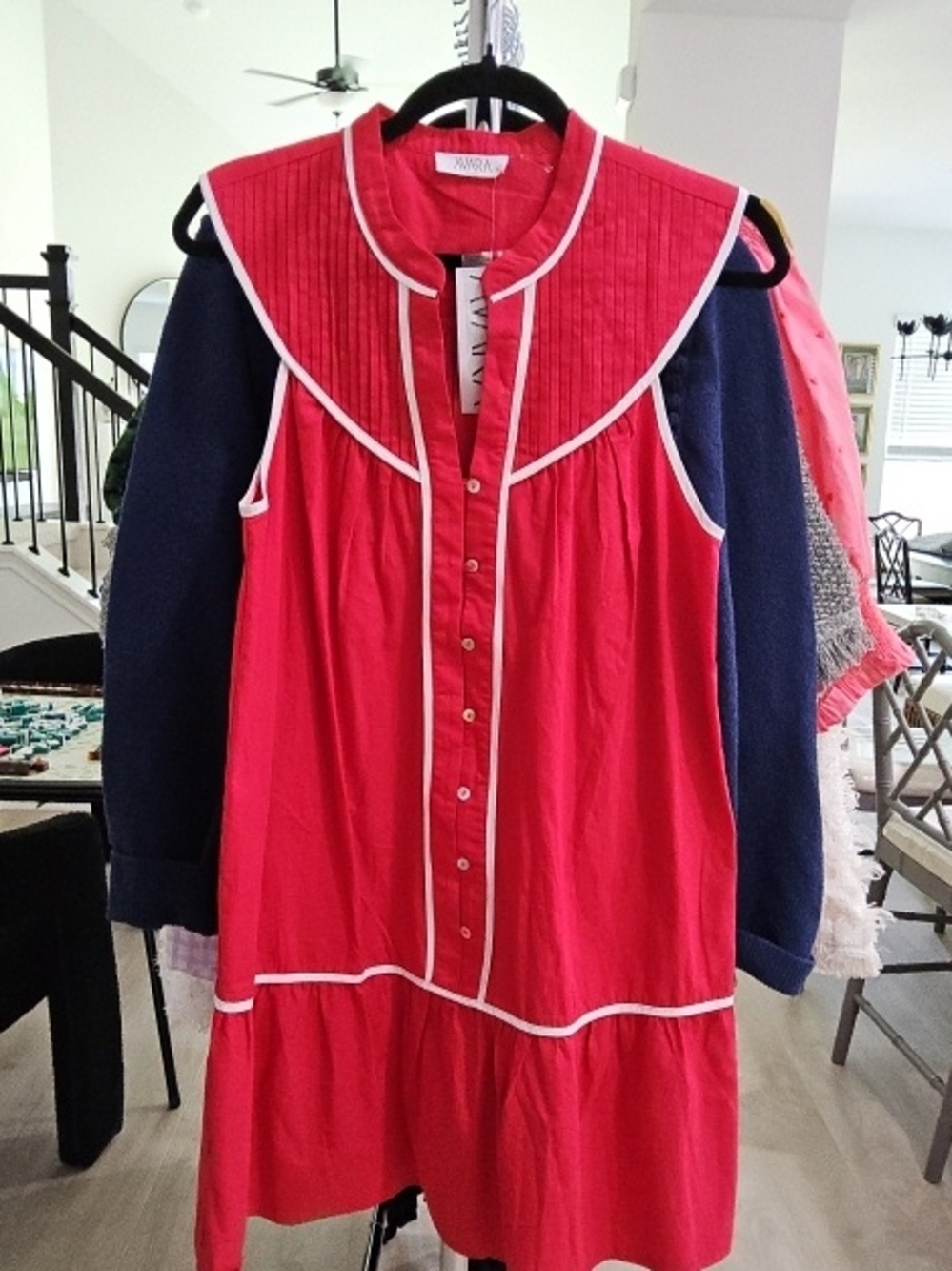 Avara Red Button-Front Dress with White Piping|| Size Large